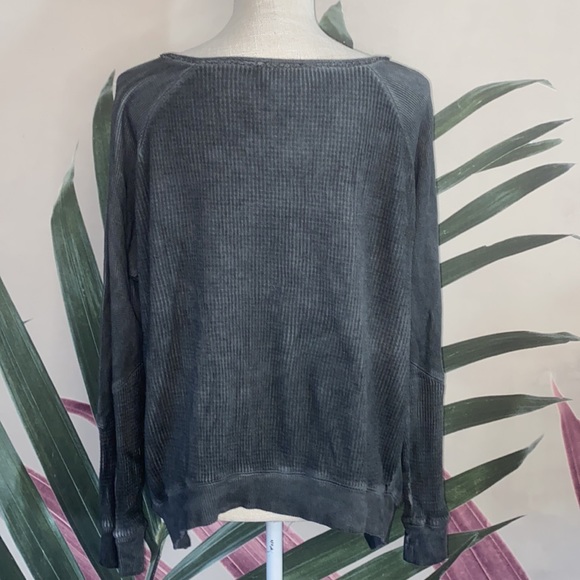 Kaisley Waffle Knit Top - Picture 7 of 9